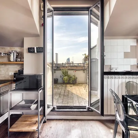 Apartment Attico Domusmi Lunigiana Sunset Terrace Milan