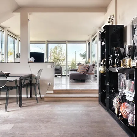 Attico Domusmi Lunigiana Sunset Terrace Apartment *